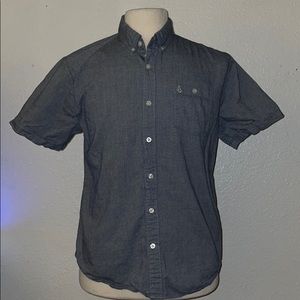Men’s Volcom button down shirt